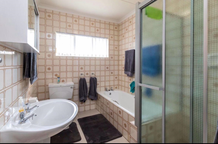 3 Bedroom Property for Sale in Amalinda Eastern Cape